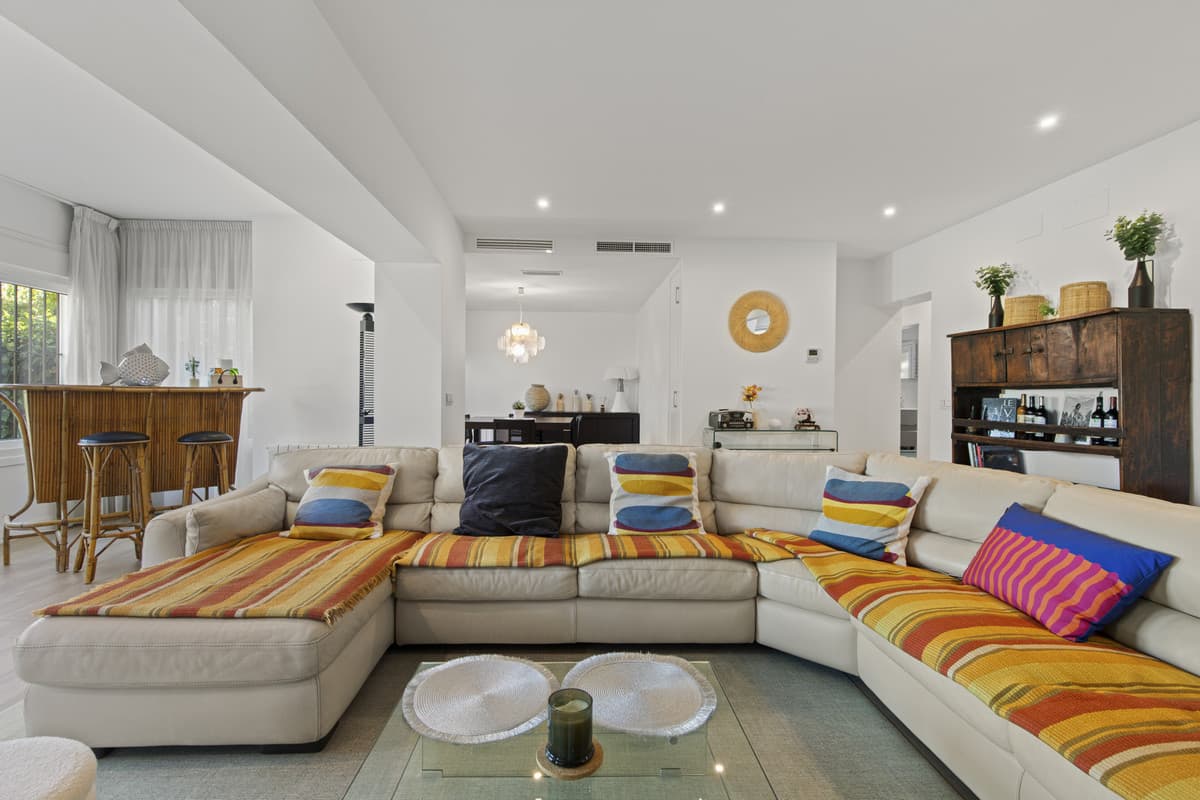 Detached Villa in Guadalmina Alta — photo 2 of 10
