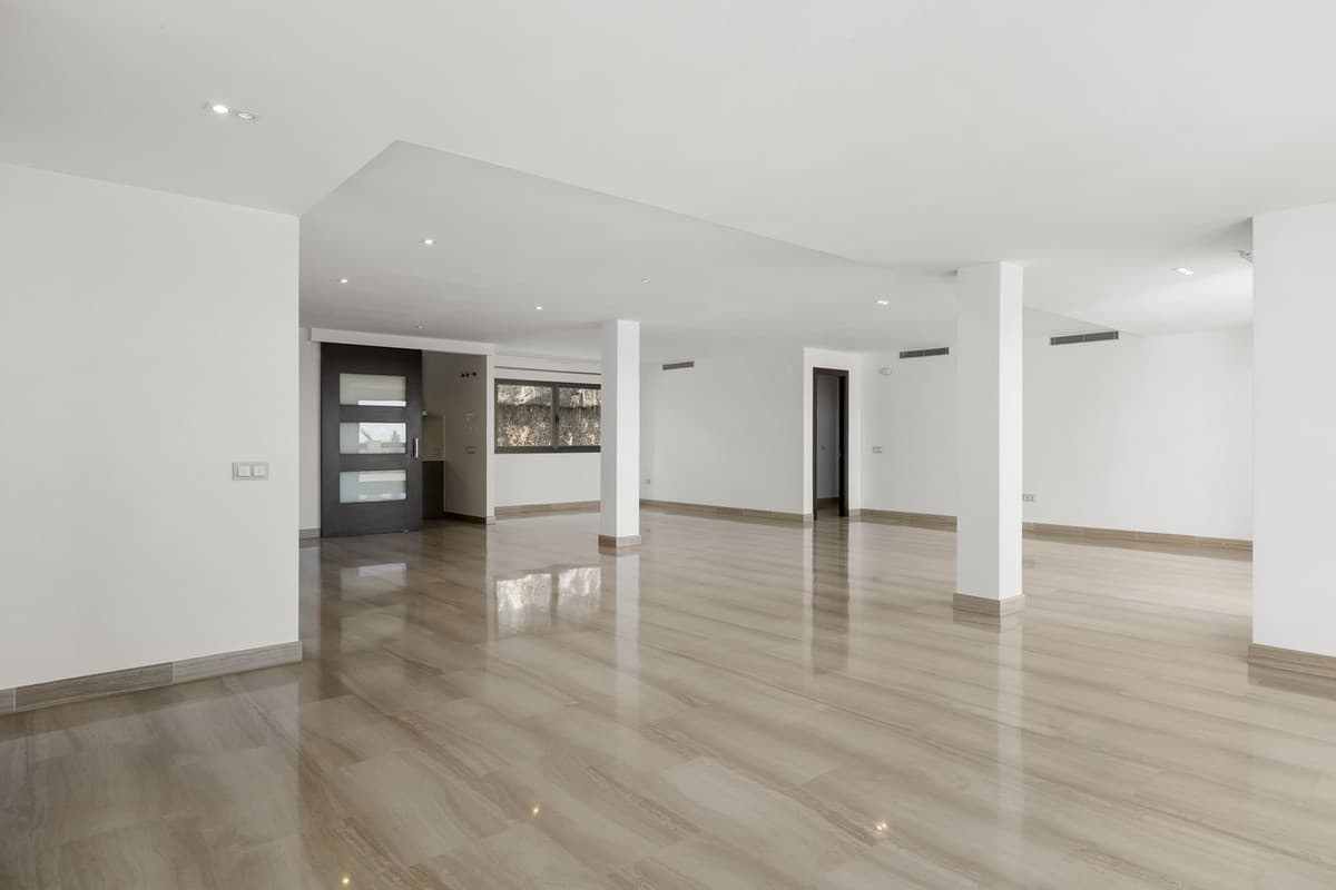 Middle Floor Apartment in Benahavís — photo 8 of 10
