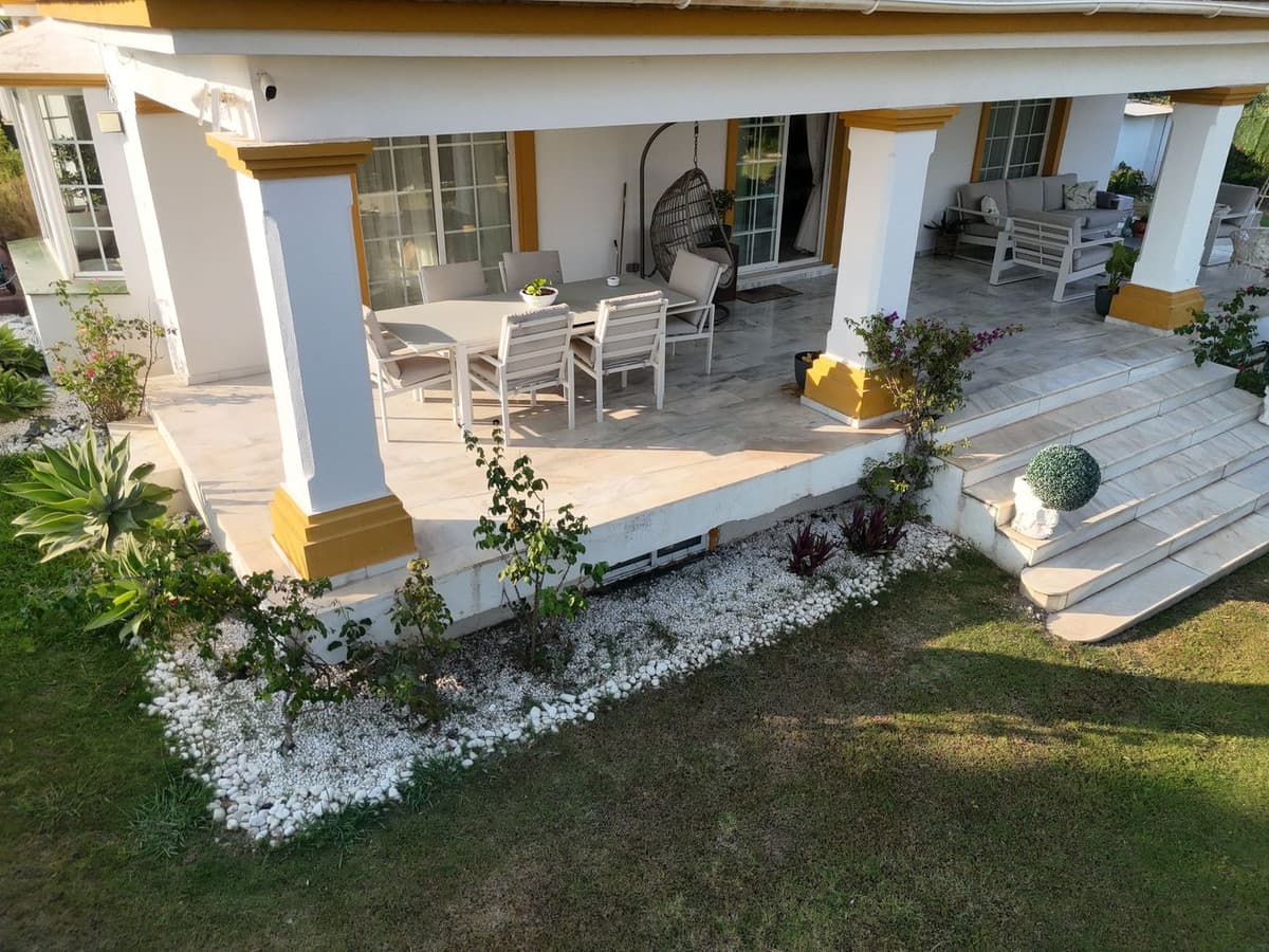 Detached Villa in Guadalmina Alta — photo 4 of 10