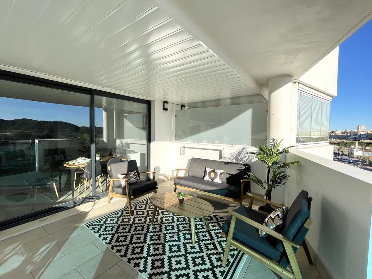 Middle Floor Apartment in Las Lagunas — photo 2 of 10
