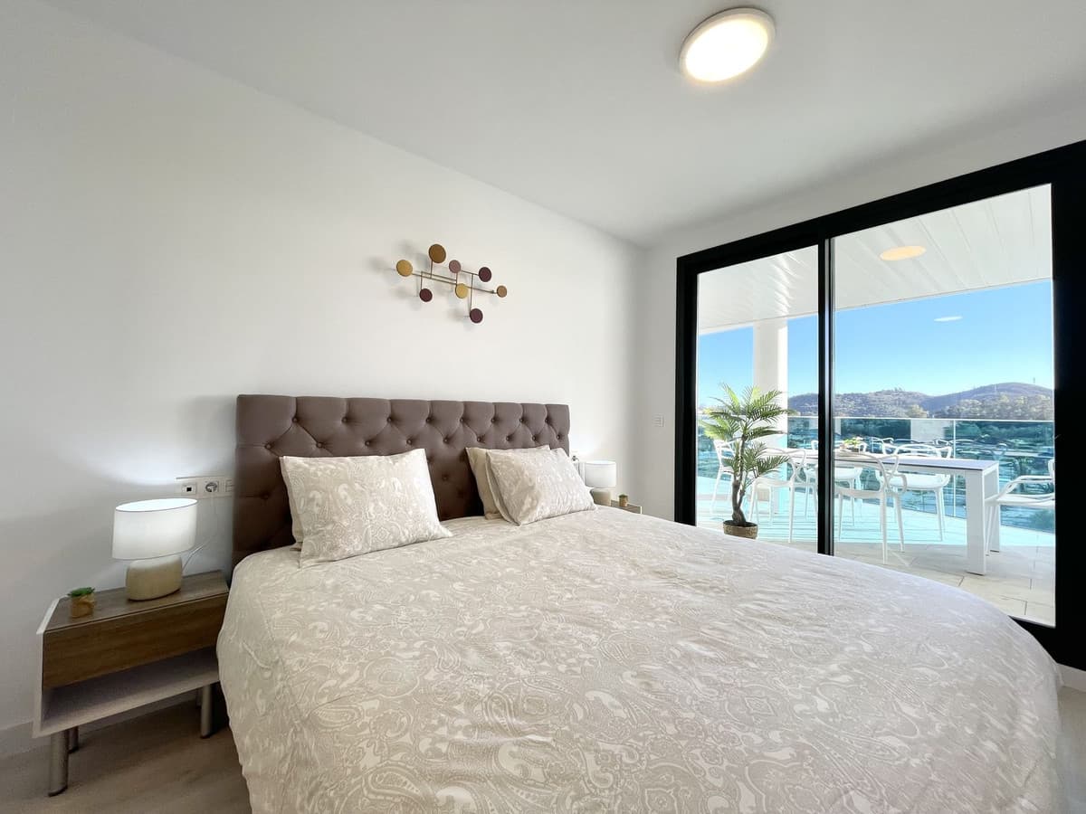 Middle Floor Apartment in Las Lagunas — photo 8 of 10