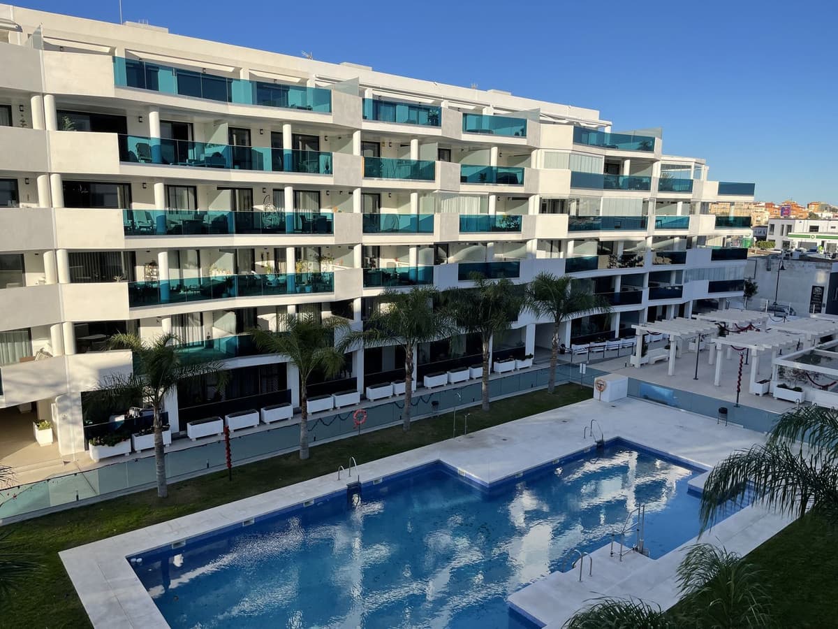 Middle Floor Apartment in Las Lagunas — photo 10 of 10