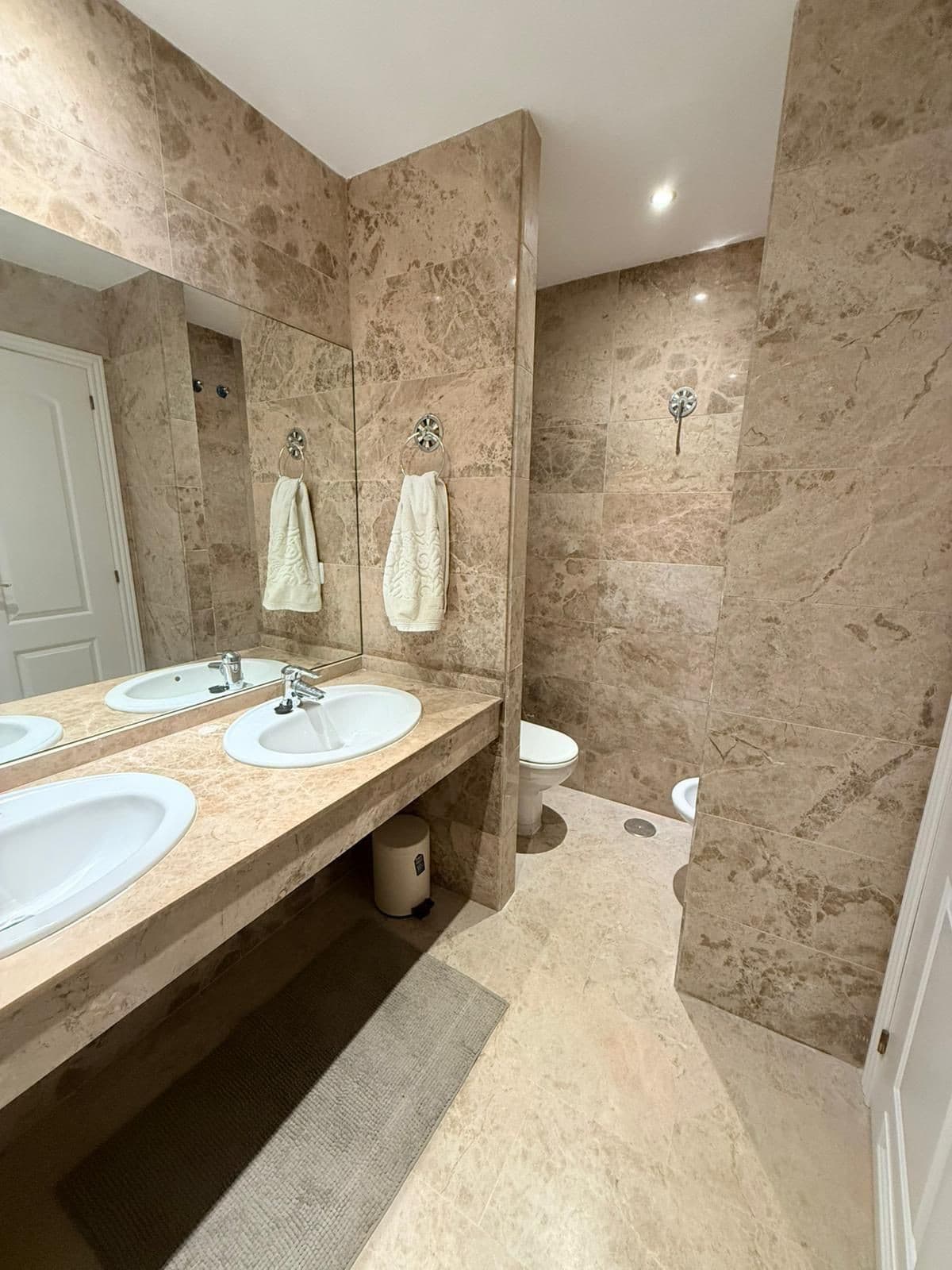 Middle Floor Apartment in San Pedro de Alcántara — photo 9 of 10