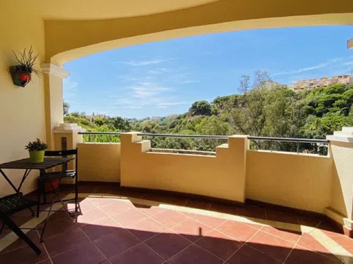 Ground Floor Apartment in Elviria — photo 1 of 10