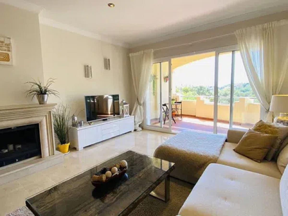 Ground Floor Apartment in Elviria — photo 4 of 10
