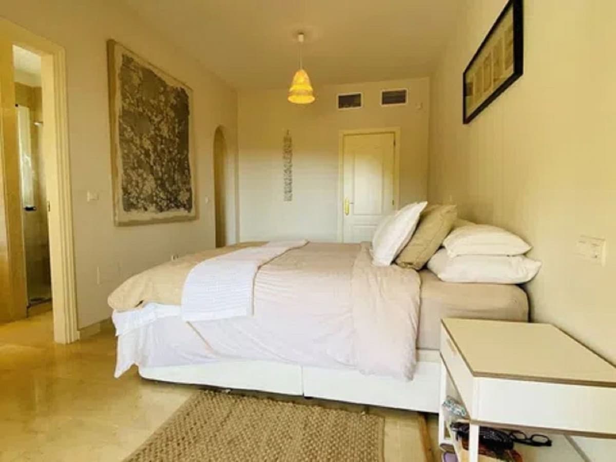 Ground Floor Apartment in Elviria — photo 10 of 10