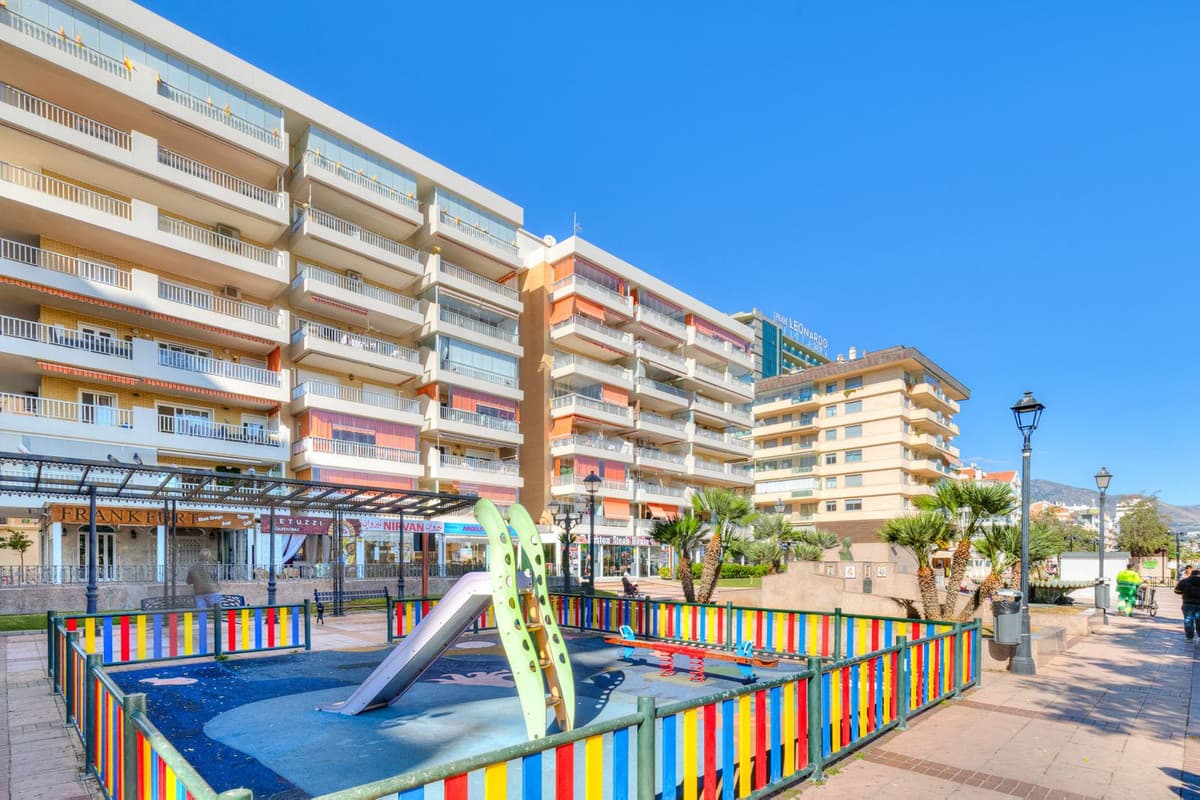 Middle Floor Apartment in Fuengirola — photo 3 of 10