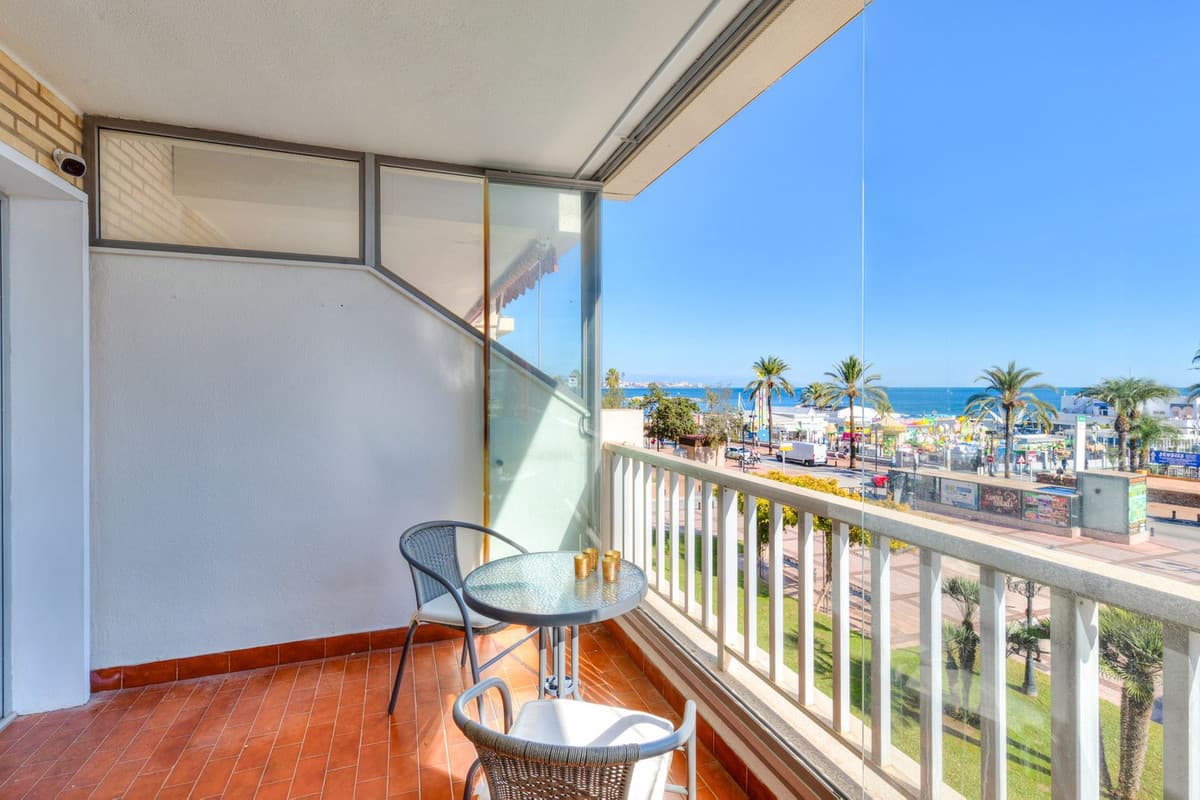 Middle Floor Apartment in Fuengirola — photo 4 of 10