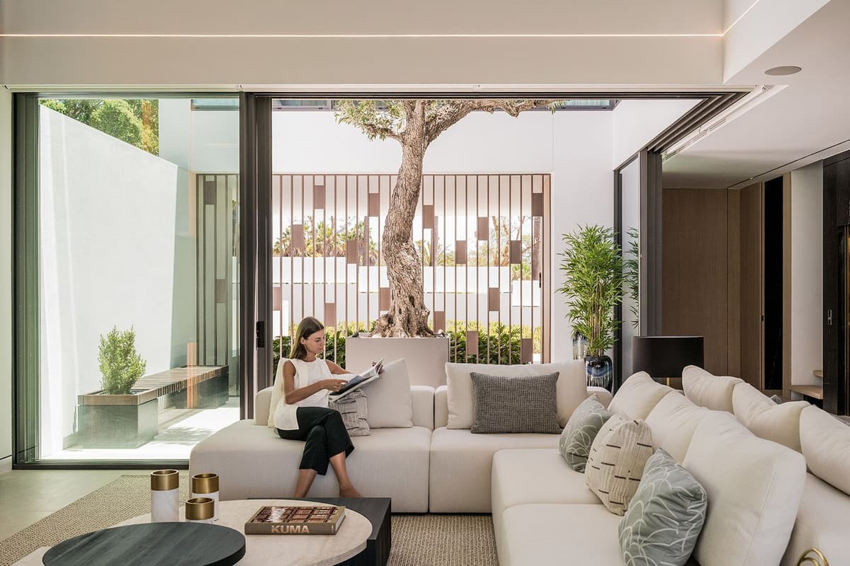 Semi-Detached House in Marbella — photo 2 of 10