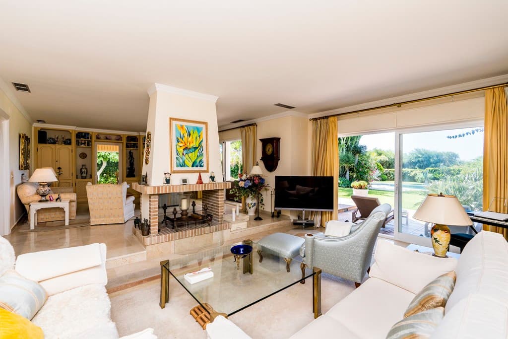 Detached Villa in Marbella — photo 4 of 10