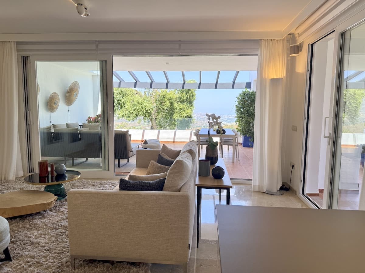 Middle Floor Apartment in La Mairena — photo 6 of 10