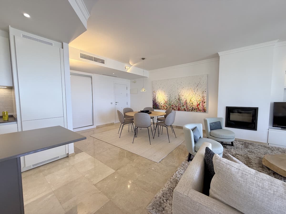 Middle Floor Apartment in La Mairena — photo 8 of 10