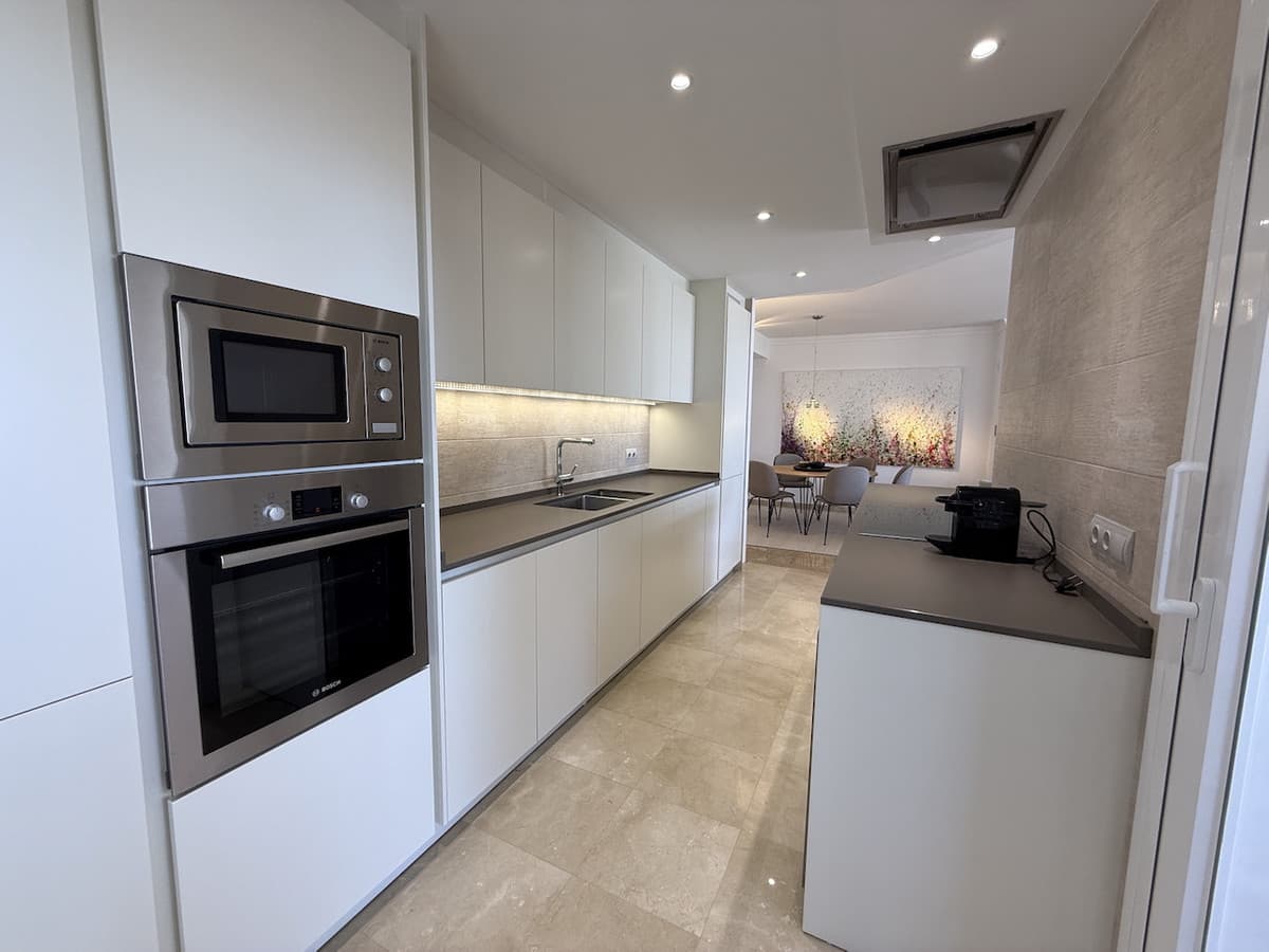 Middle Floor Apartment in La Mairena — photo 10 of 10