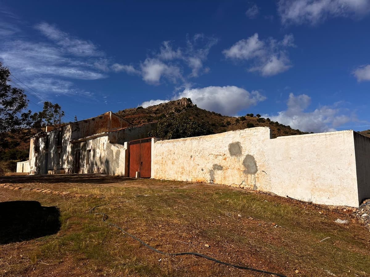 Residential Plot in Almogía — photo 2 of 10