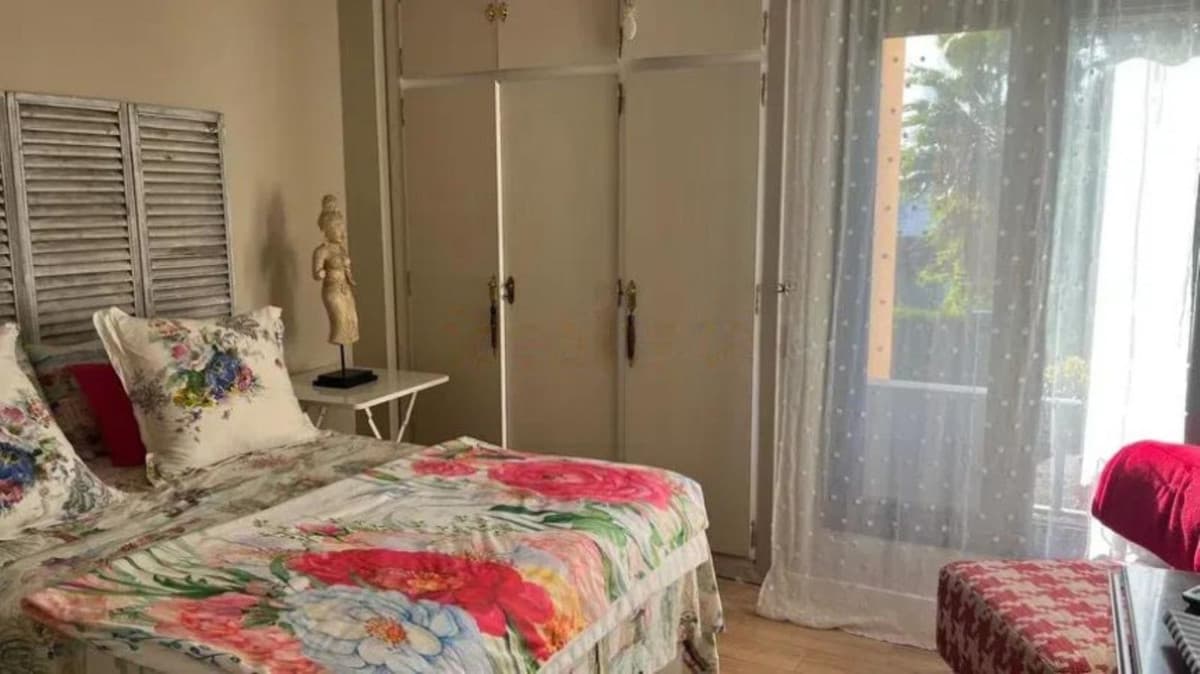 Middle Floor Apartment in Nueva Andalucía — photo 3 of 10