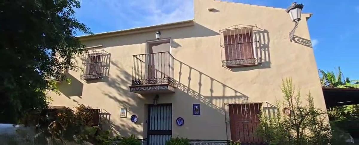 Detached Villa in Alhaurín de la Torre — photo 3 of 10