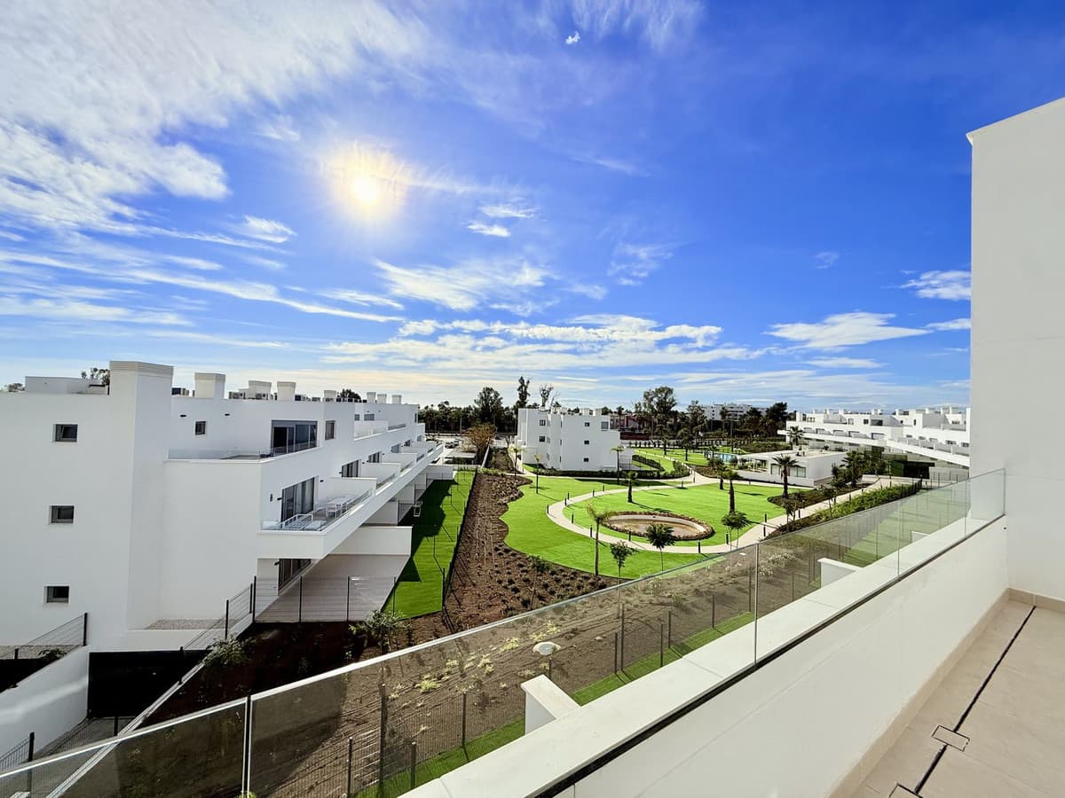 Penthouse in Estepona — photo 1 of 10