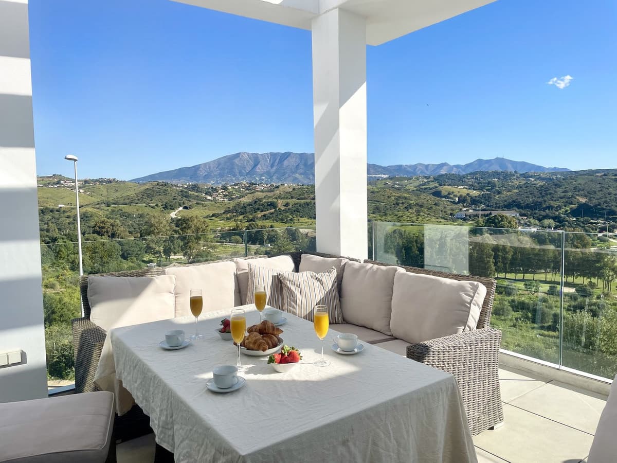 Middle Floor Apartment in La Cala — photo 1 of 10
