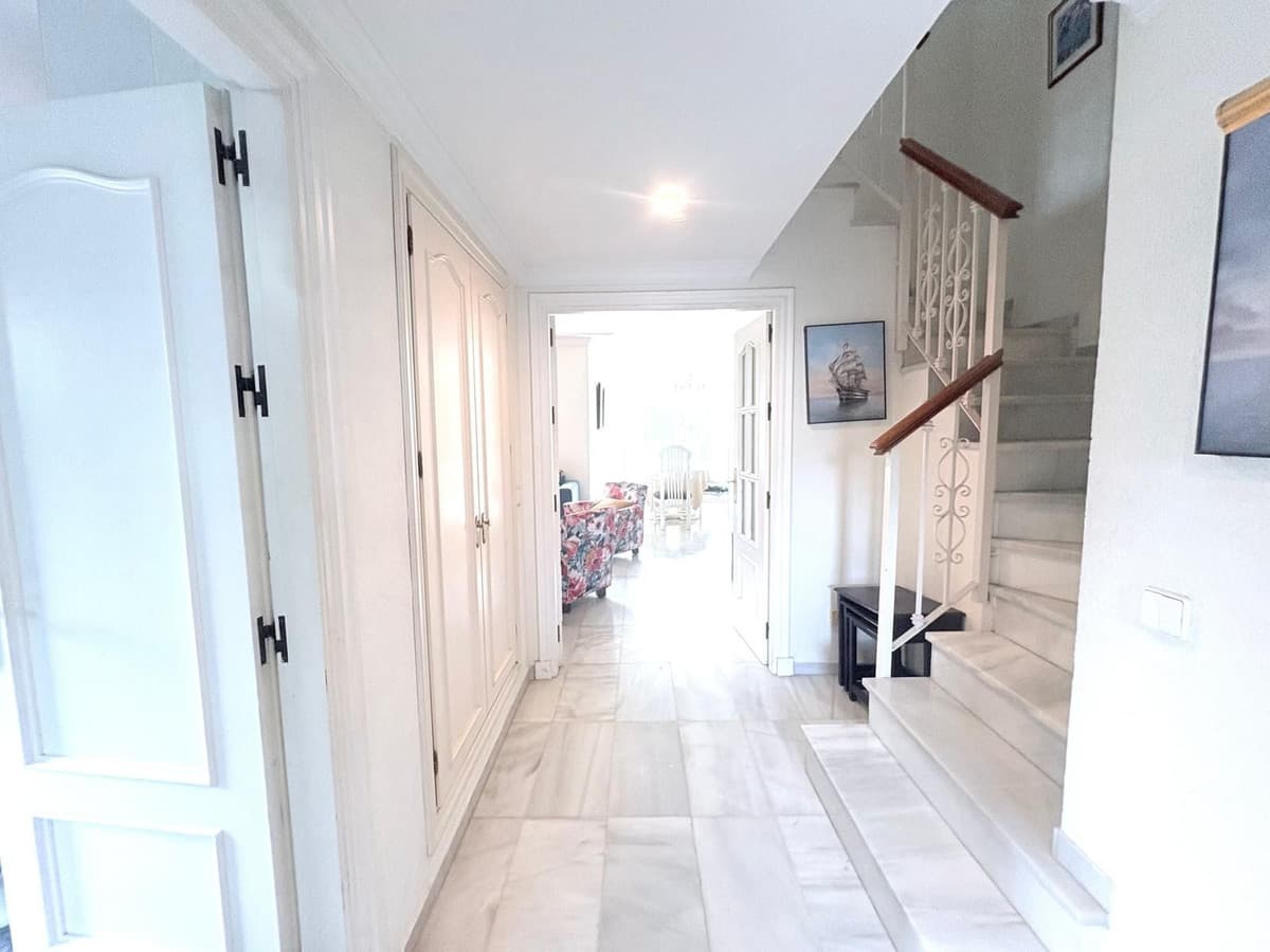 Semi-Detached House in Cancelada — photo 5 of 10