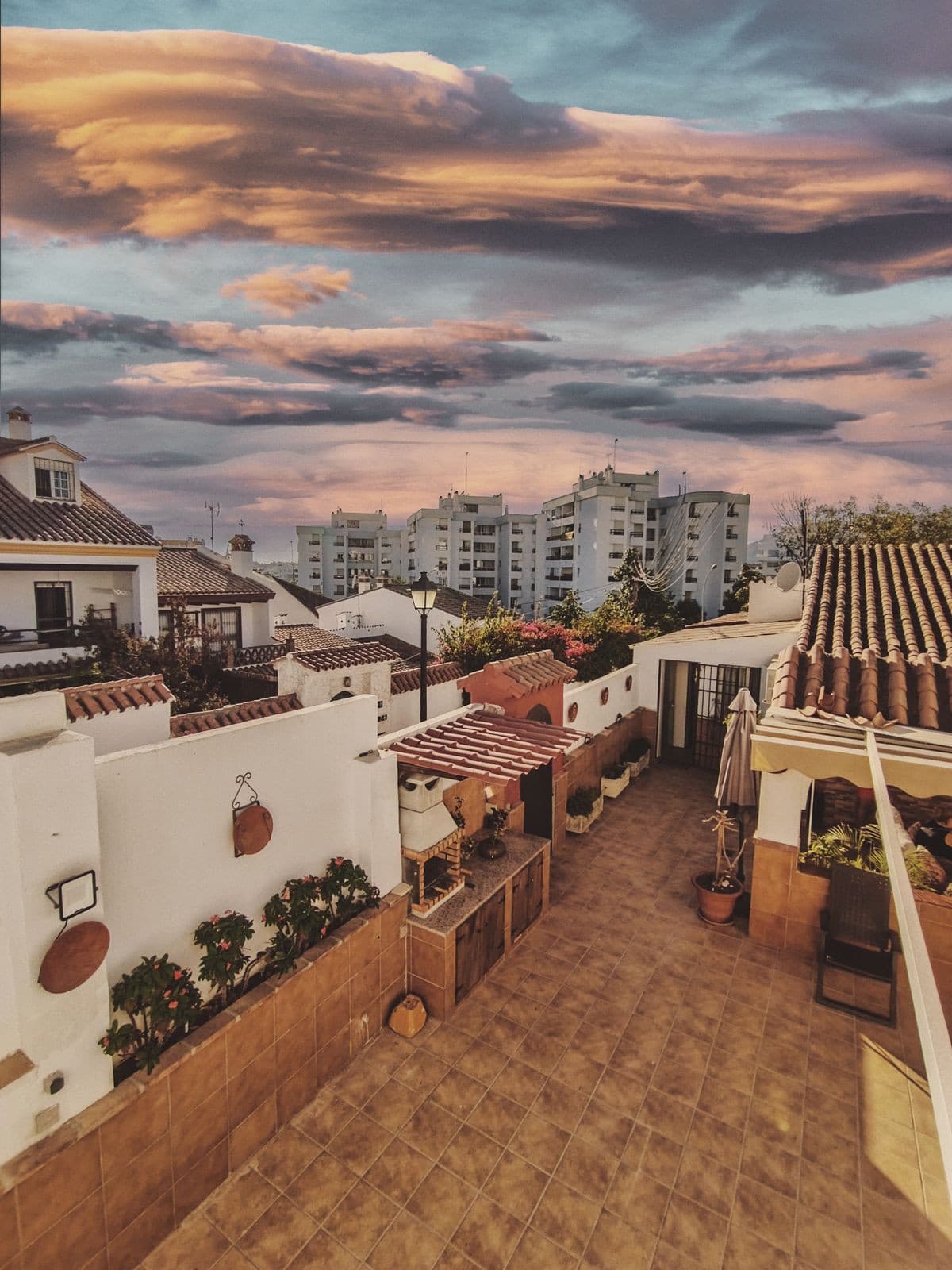 Semi-Detached House in La Campana — photo 1 of 10