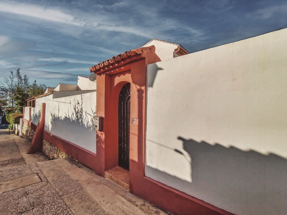 Semi-Detached House in La Campana — photo 2 of 10