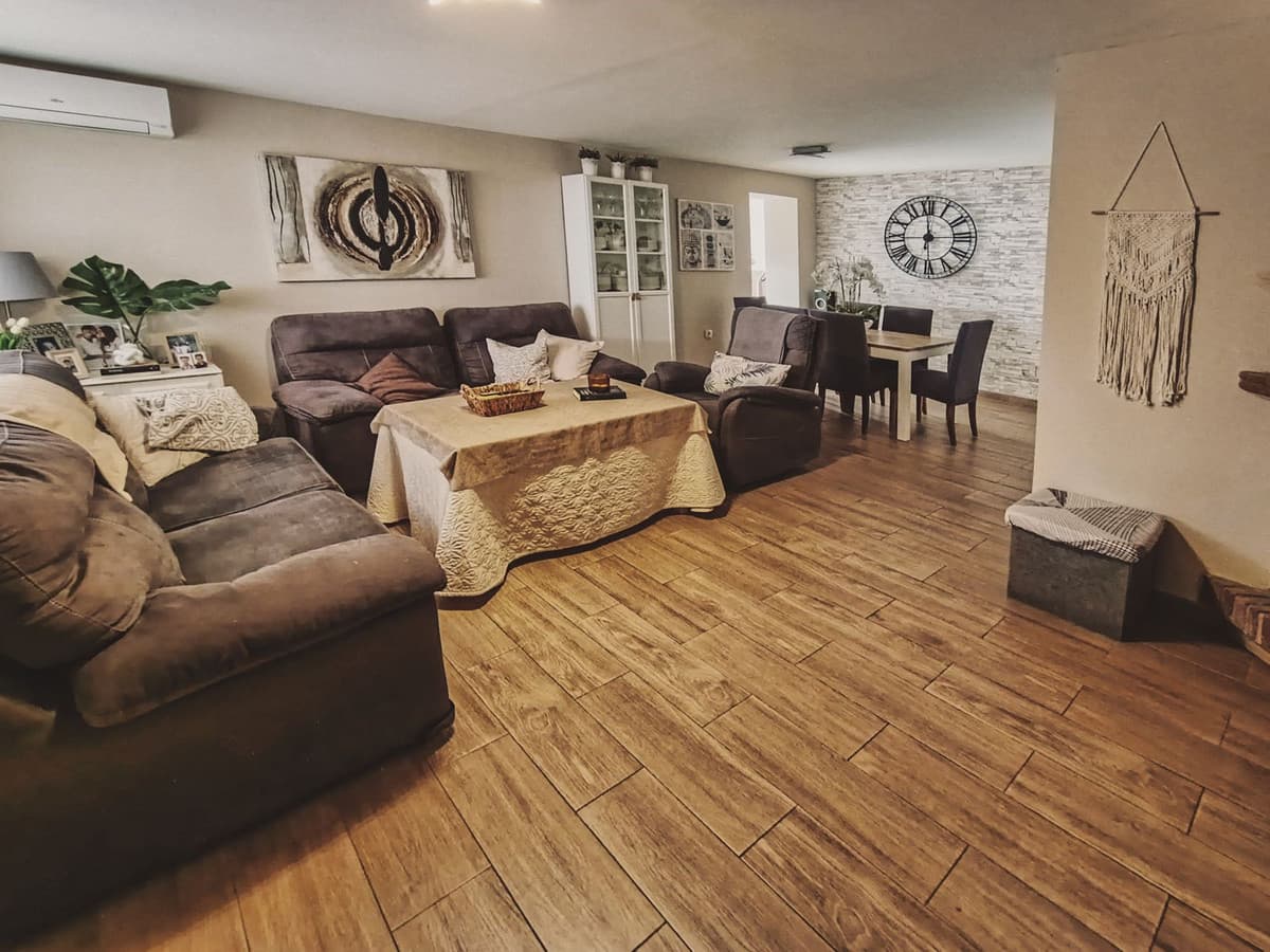 Semi-Detached House in La Campana — photo 10 of 10