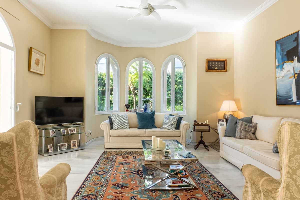 Detached Villa in New Golden Mile — photo 7 of 10