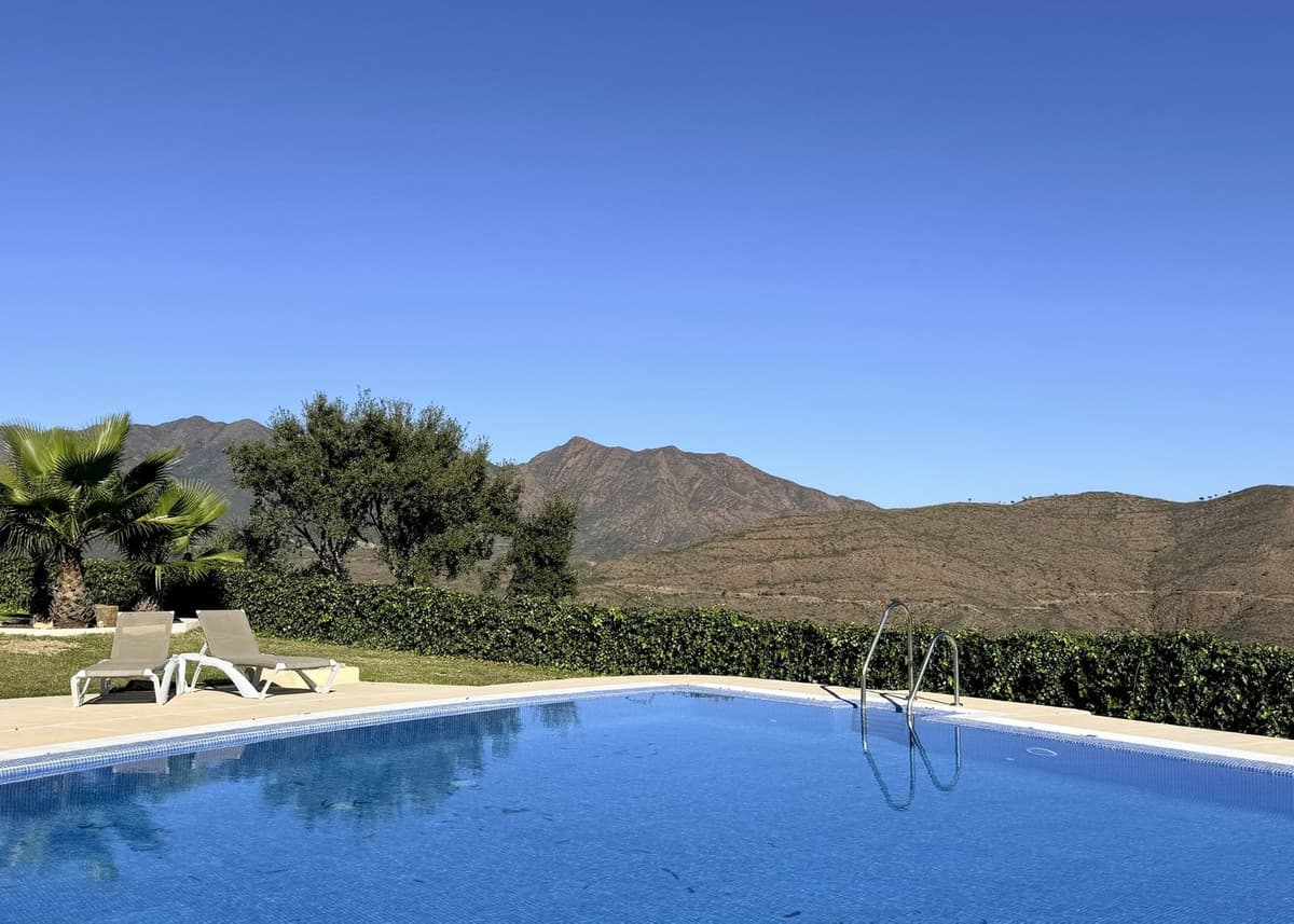 Townhouse in Elviria — photo 5 of 10
