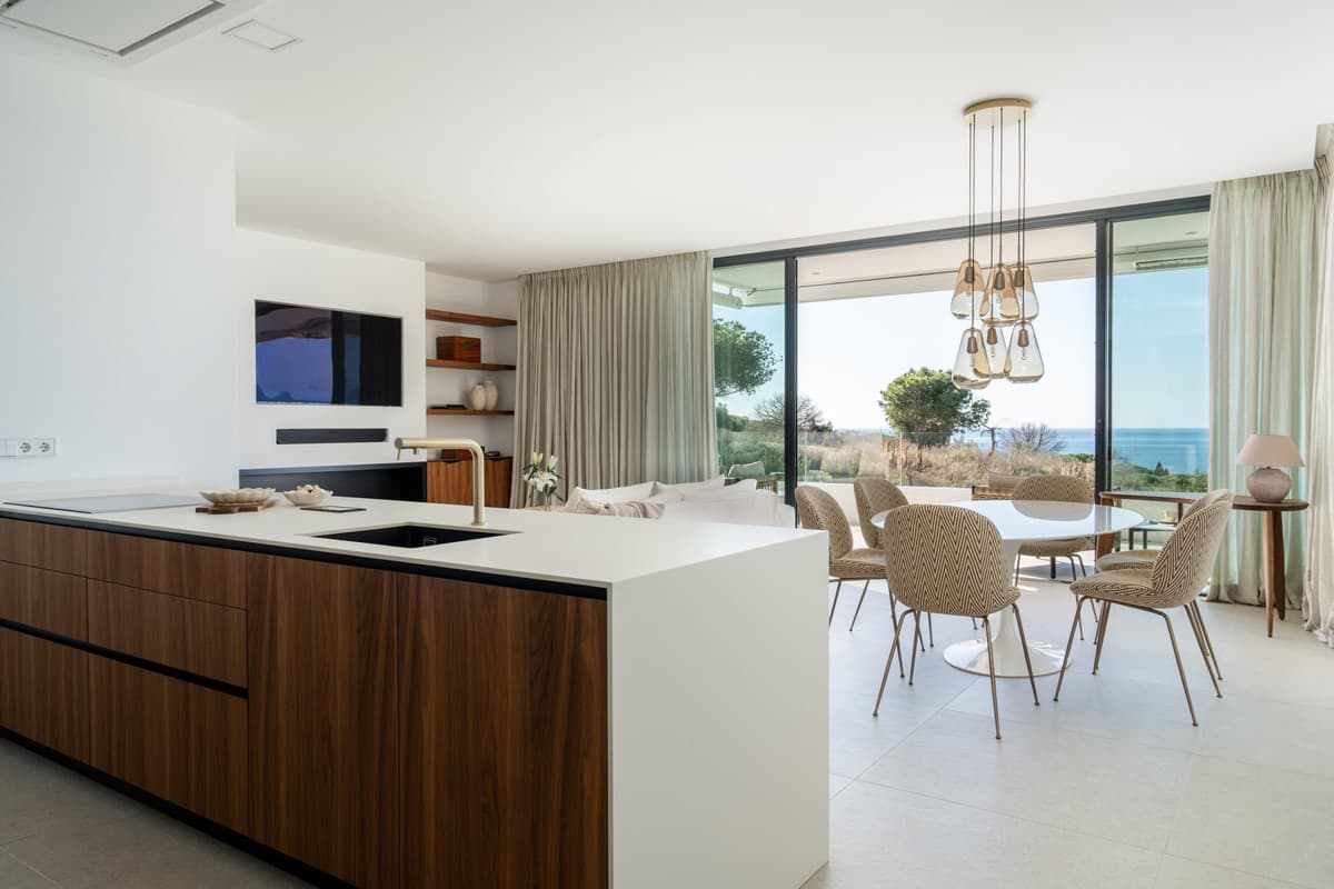 Middle Floor Apartment in Marbella — photo 7 of 10