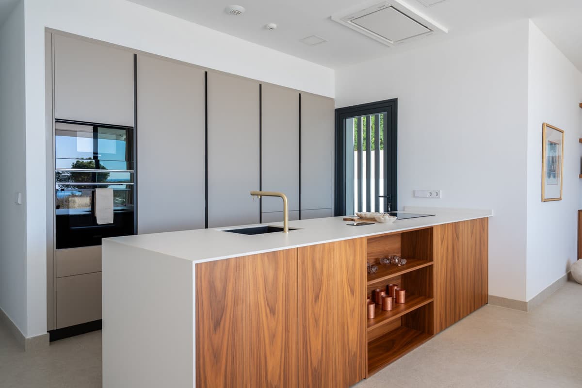 Middle Floor Apartment in Marbella — photo 8 of 10