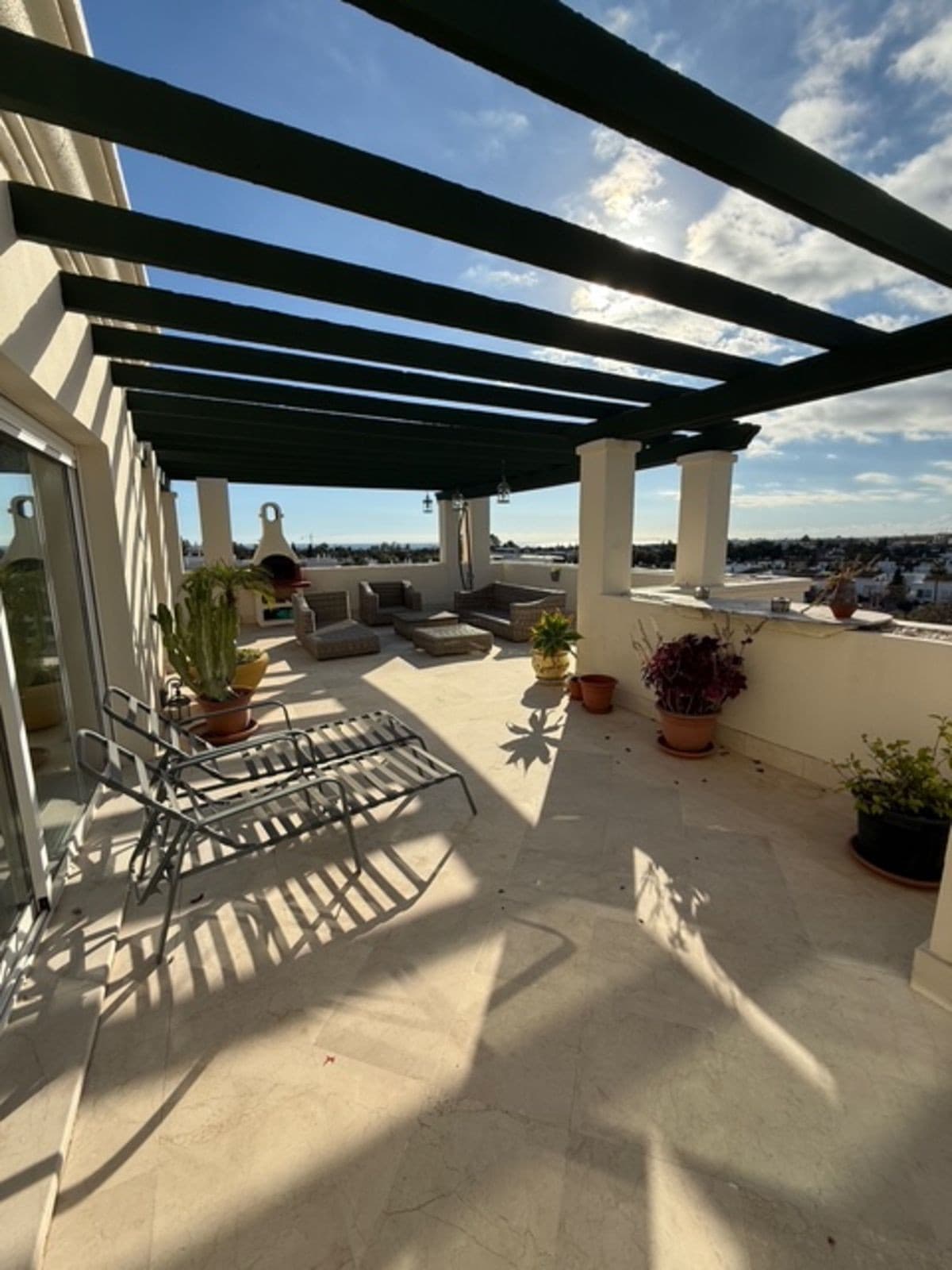 Penthouse in Nueva Andalucía — photo 2 of 10