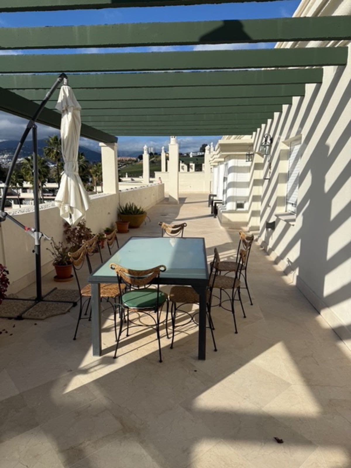 Penthouse in Nueva Andalucía — photo 3 of 10