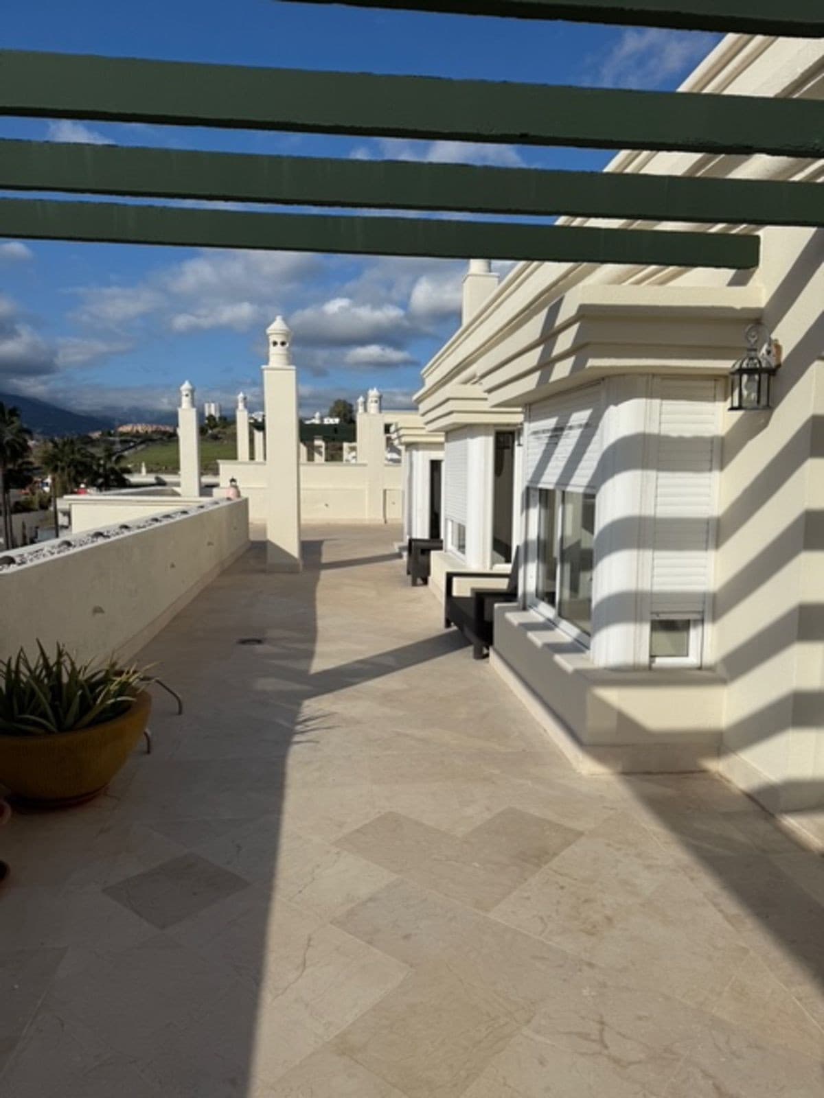 Penthouse in Nueva Andalucía — photo 4 of 10