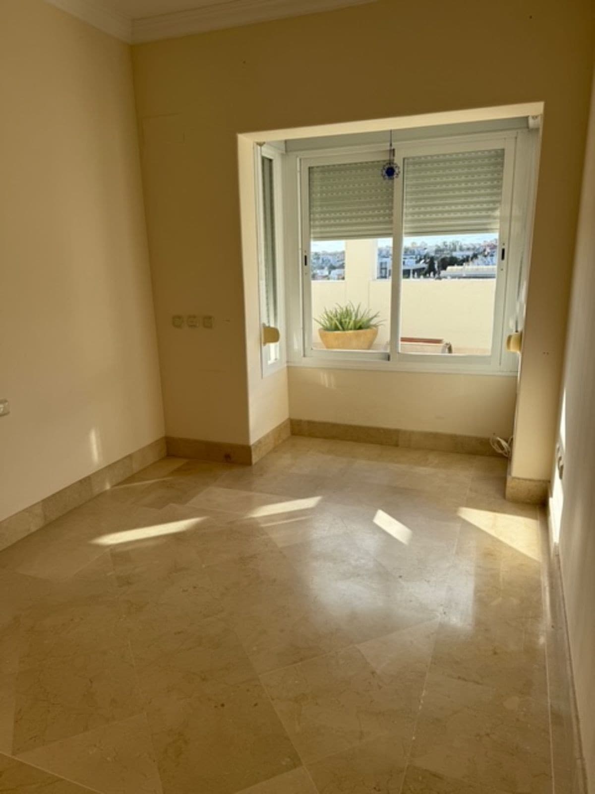 Penthouse in Nueva Andalucía — photo 7 of 10