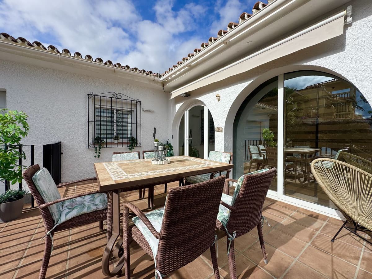 Detached Villa in La Duquesa — photo 5 of 10