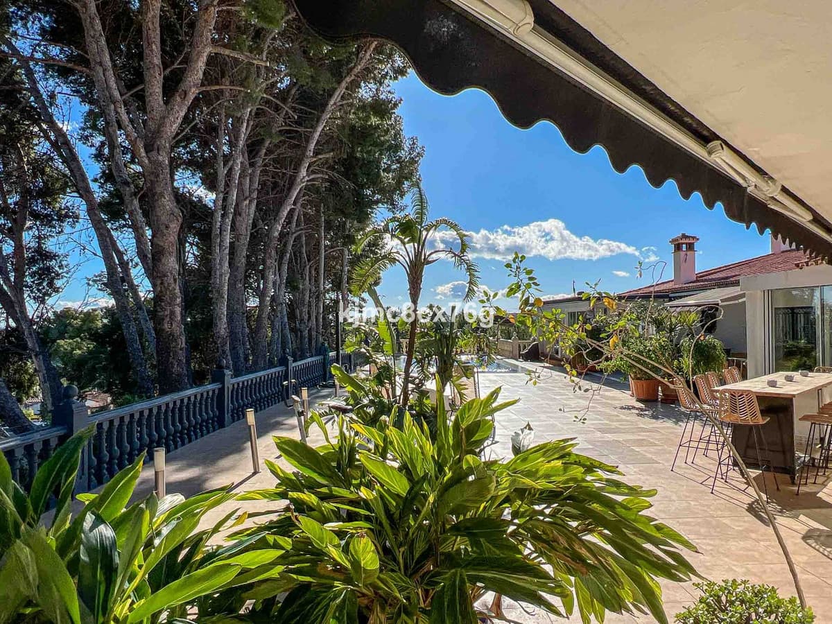 Detached Villa in Torremolinos — photo 6 of 10