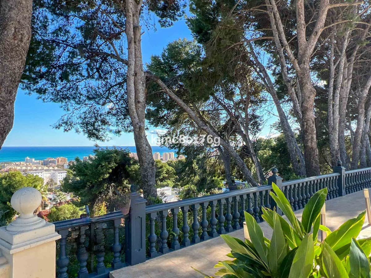 Detached Villa in Torremolinos — photo 7 of 10