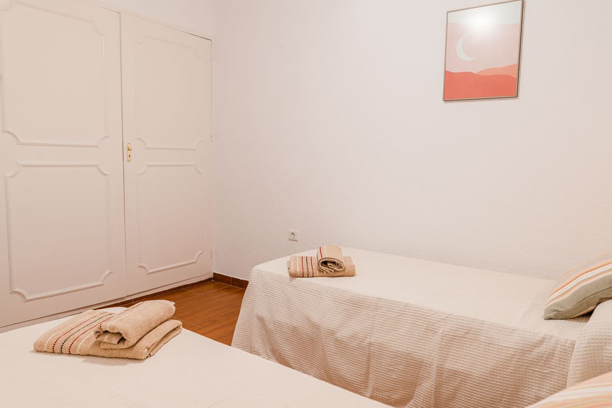Middle Floor Apartment in Benalmadena Costa — photo 8 of 10