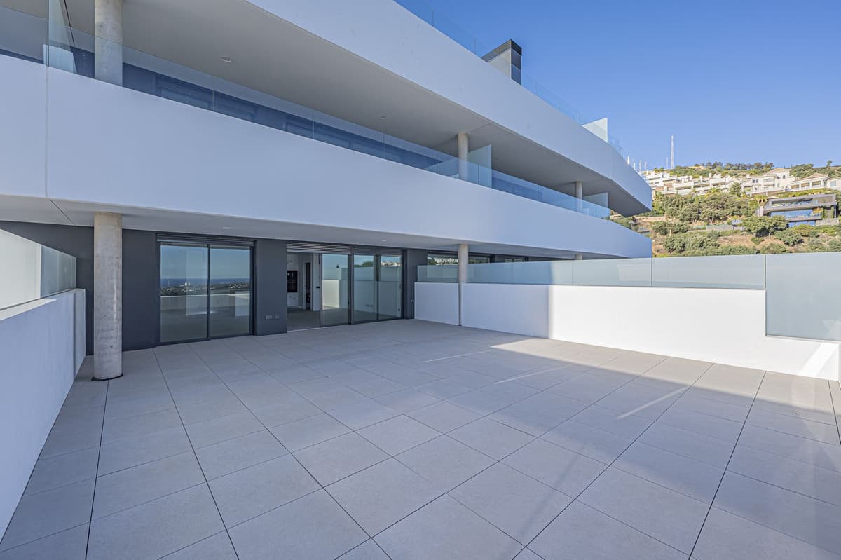 Middle Floor Apartment in Altos de los Monteros — photo 4 of 10