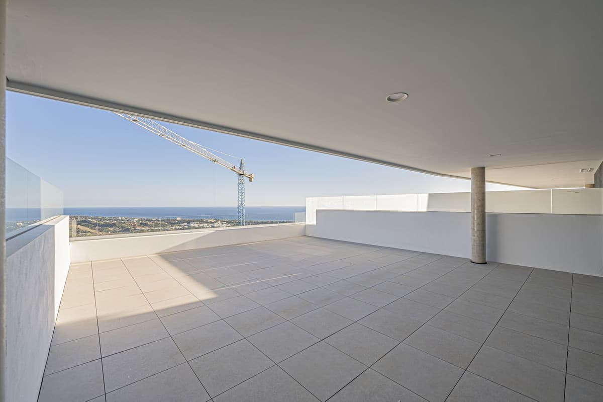 Middle Floor Apartment in Altos de los Monteros — photo 6 of 10