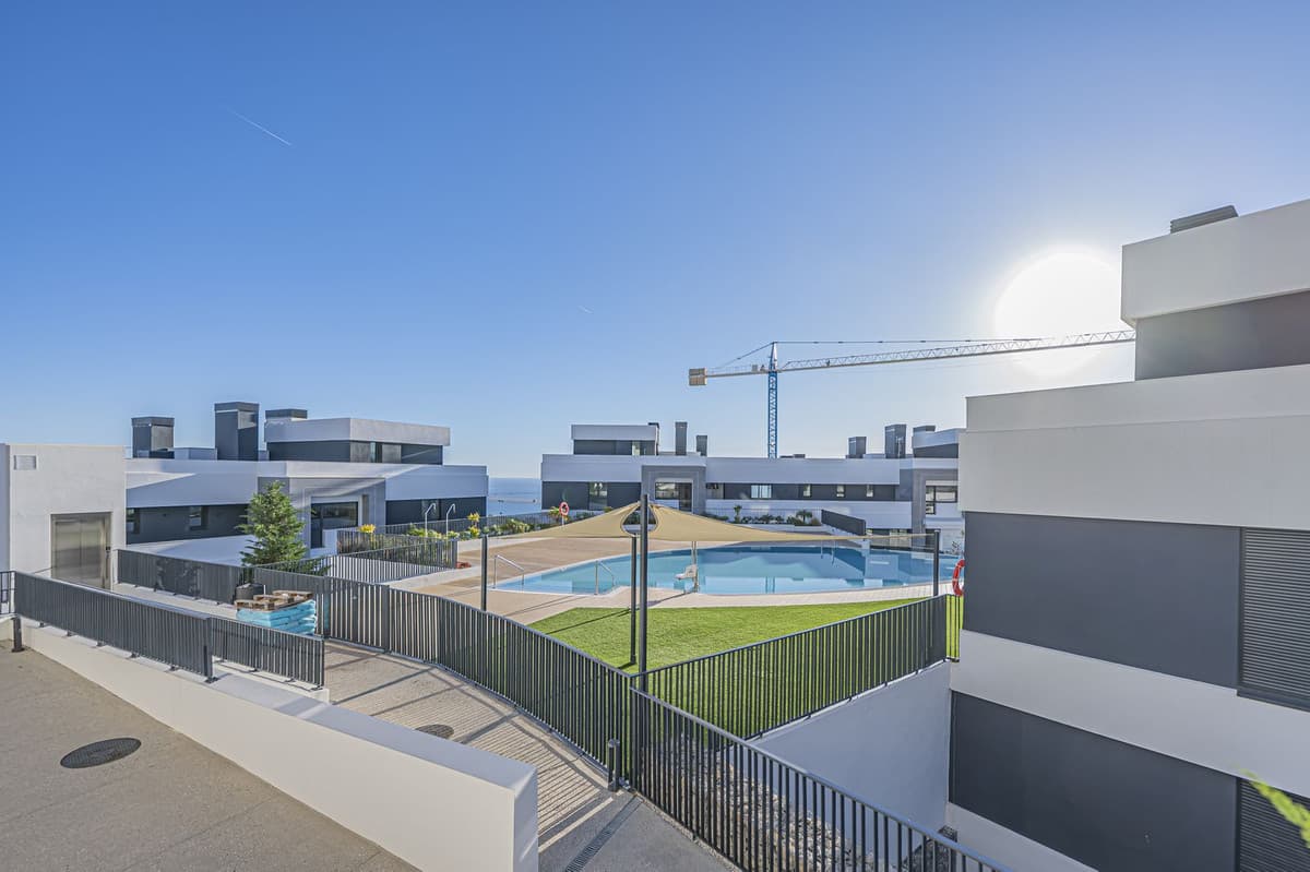 Middle Floor Apartment in Altos de los Monteros — photo 10 of 10