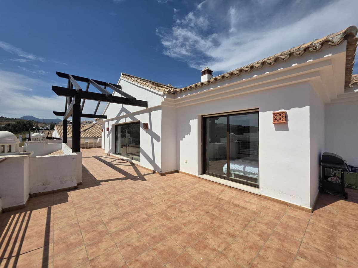 Penthouse in Casares Playa — photo 1 of 10