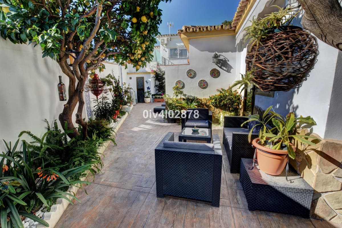 Detached Villa in Benalmadena — photo 2 of 10