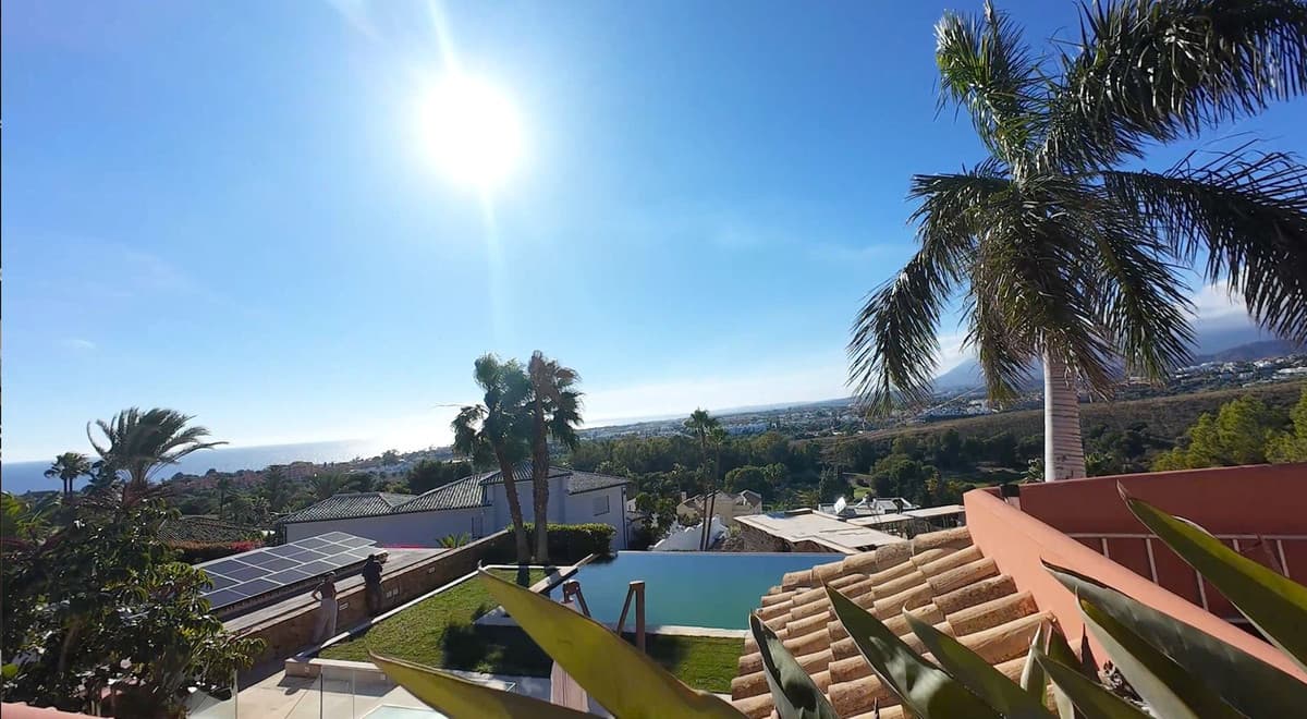 Detached Villa in El Paraiso — photo 6 of 10