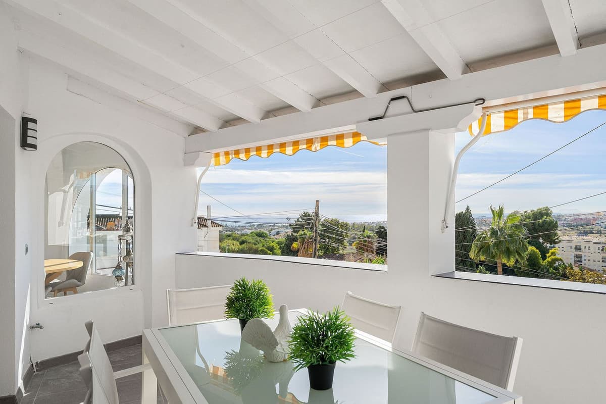 Townhouse in Nueva Andalucía — photo 4 of 10