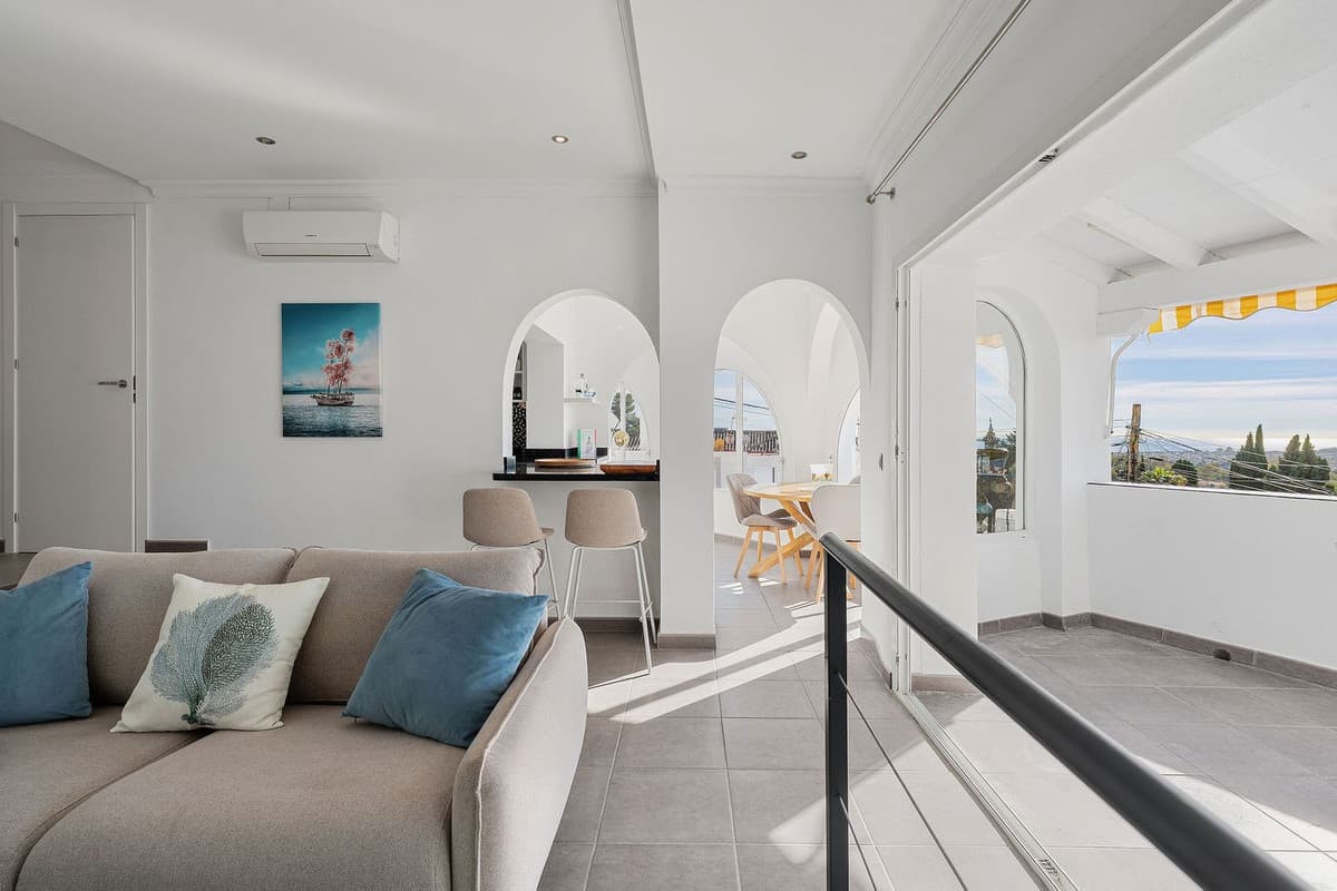 Townhouse in Nueva Andalucía — photo 9 of 10