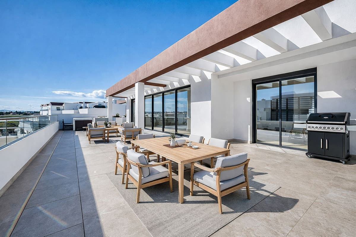 Penthouse in Cancelada — photo 1 of 10