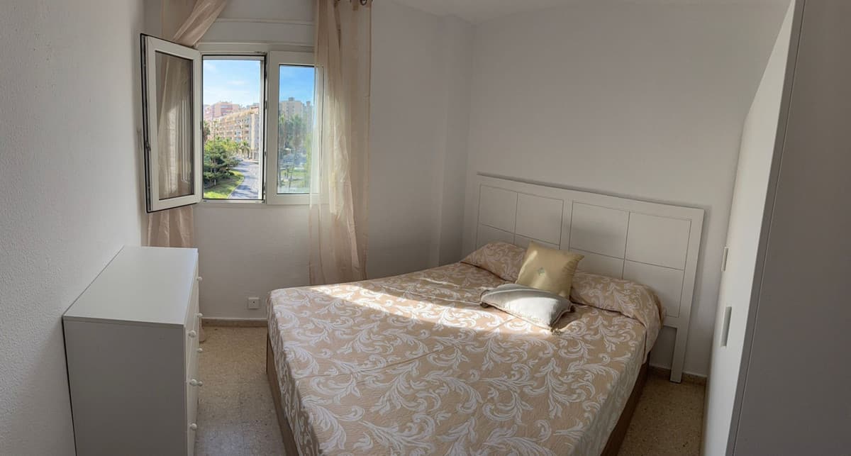 Middle Floor Apartment in Torremolinos Centro — photo 10 of 10