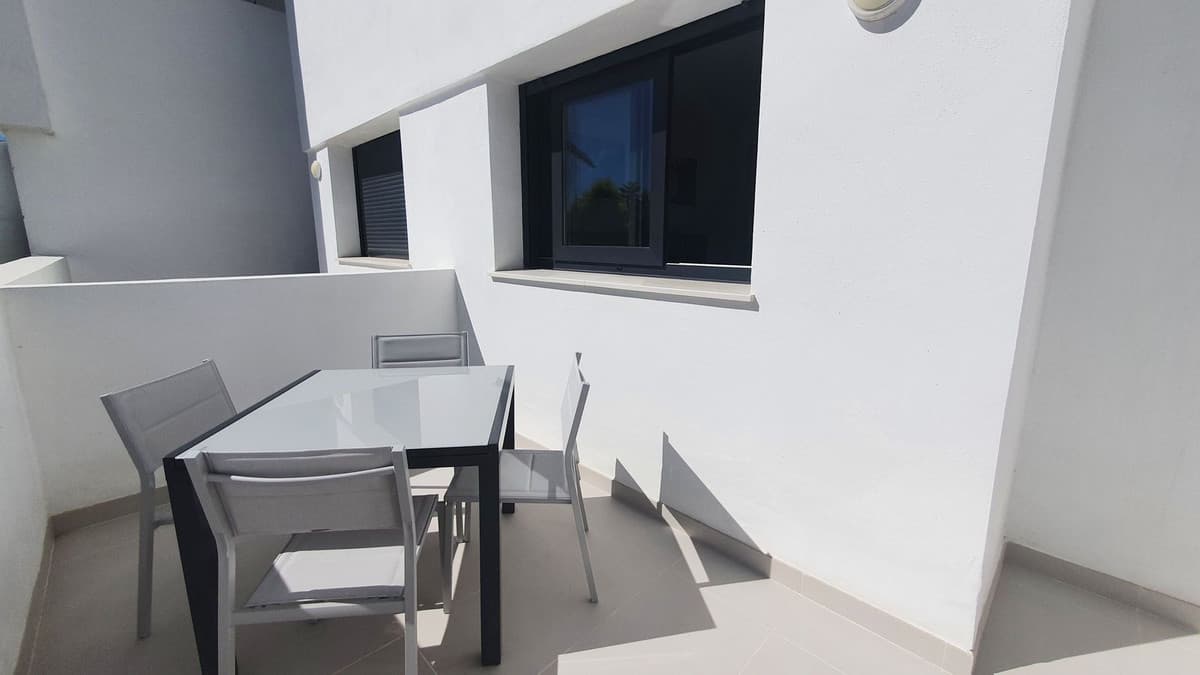 Ground Floor Apartment in Bel Air — photo 5 of 10