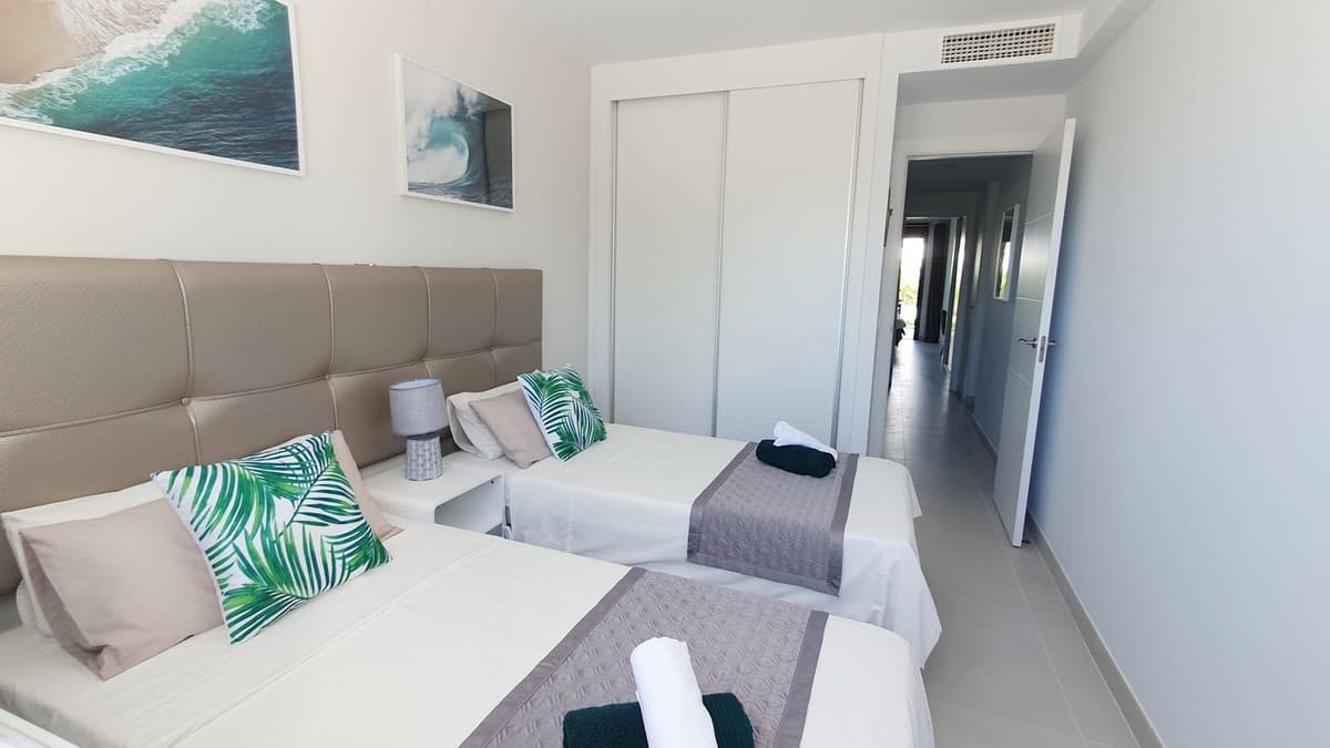 Ground Floor Apartment in Bel Air — photo 9 of 10